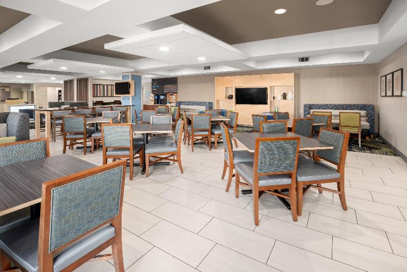 Holiday Inn Express Hotel & Suites Marysville, An Ihg