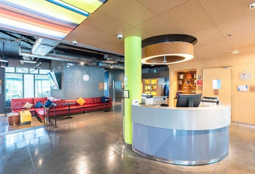 هتل Aloft Bogota Airport