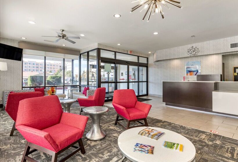 هتل Best Western Plus Castlerock Inn & Suites
