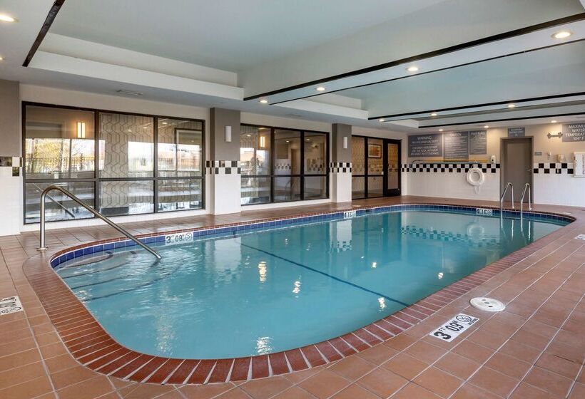 هتل Best Western Plus Castlerock Inn & Suites