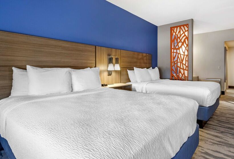 هتل Best Western Plus Castlerock Inn & Suites