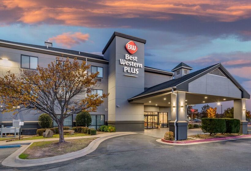 هتل Best Western Plus Castlerock Inn & Suites
