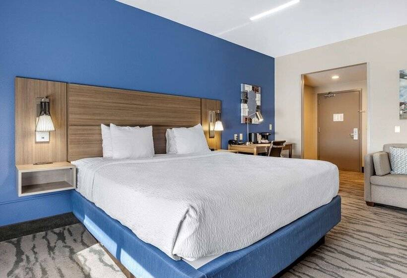 هتل Best Western Plus Castlerock Inn & Suites