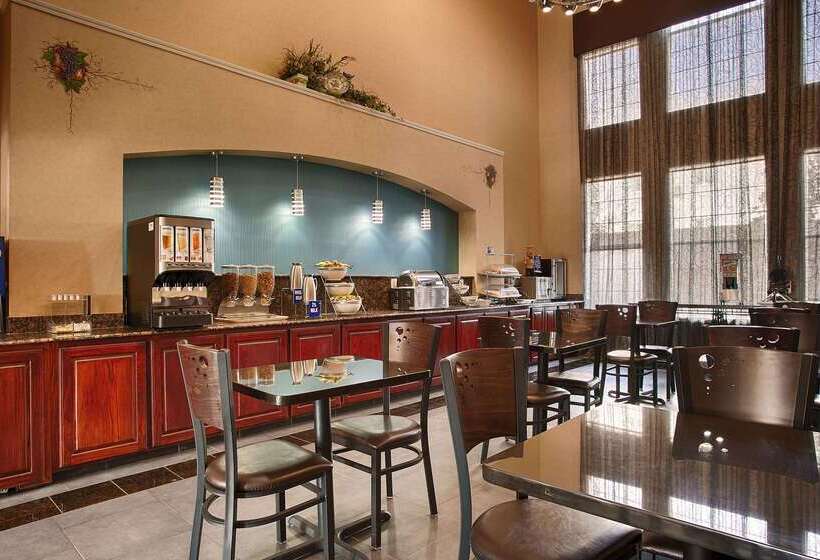 هتل Best Western Plus Cutting Horse Inn & Suites