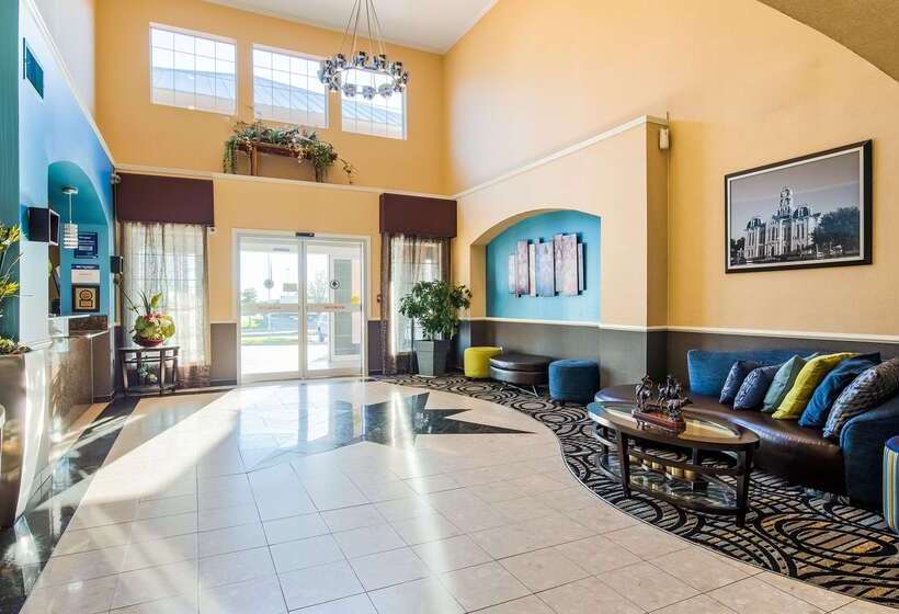 هتل Best Western Plus Cutting Horse Inn & Suites