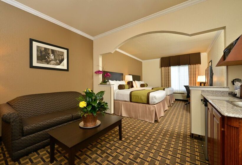 هتل Best Western Plus Cutting Horse Inn & Suites