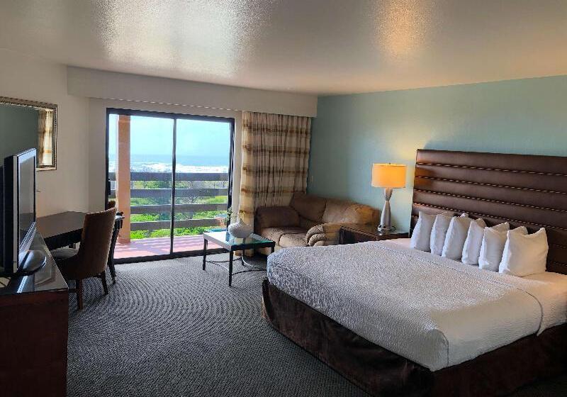هتل Best Western Plus Cutting Horse Inn & Suites
