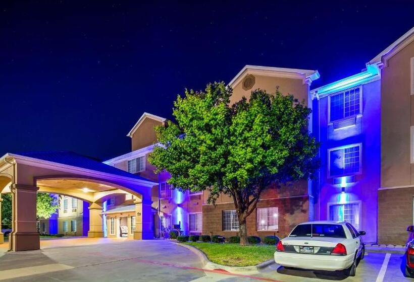 هتل Best Western Plus Cutting Horse Inn & Suites