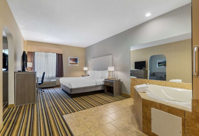 בית מלון כפרי Best Western Plus New England Inn & Suites