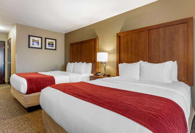 هتل Comfort Inn & Suites Russellville I40