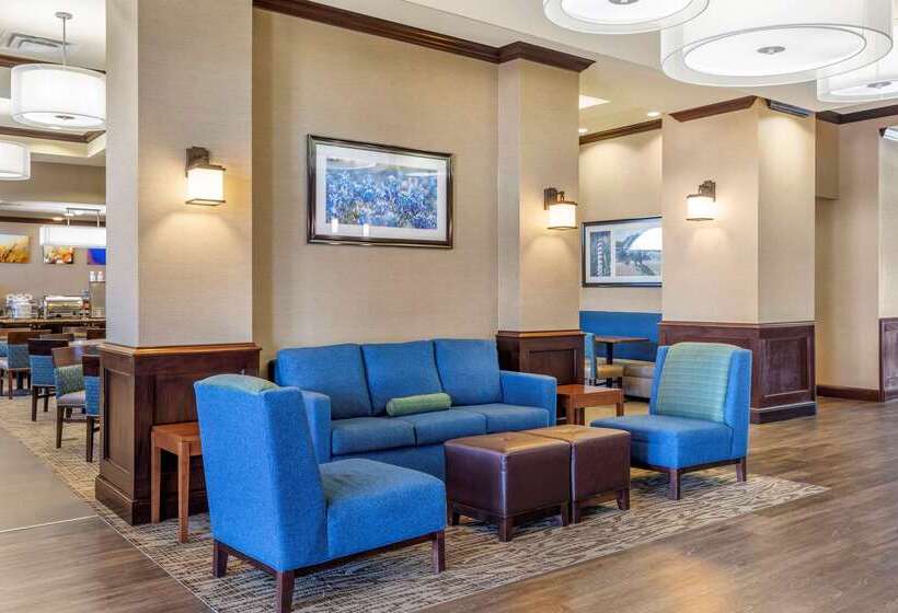 هتل Comfort Suites Frisco