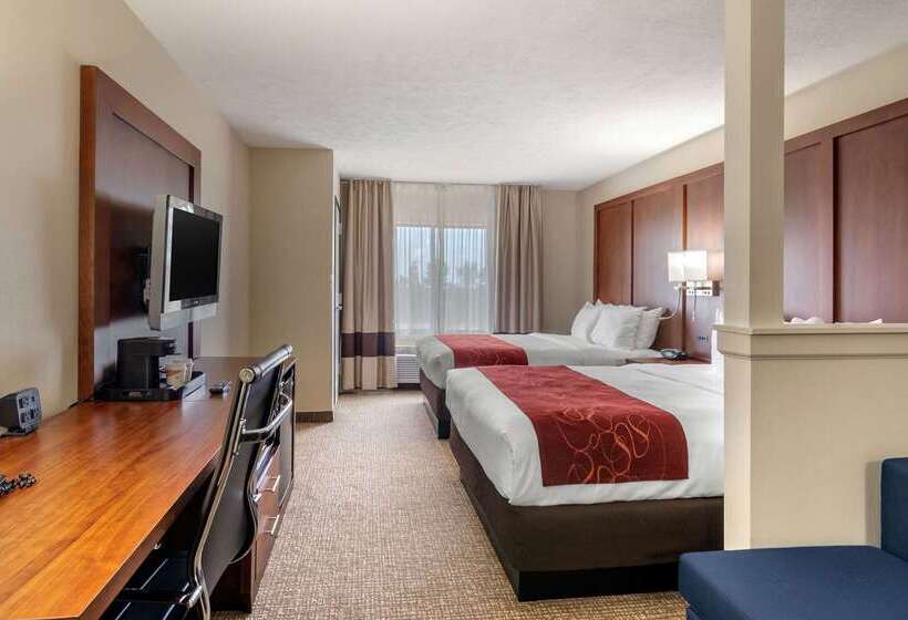 בית מלון כפרי Comfort Suites Speedway  Kansas City