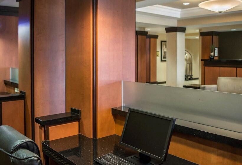 هتل Comfort Suites Vero Beach I95