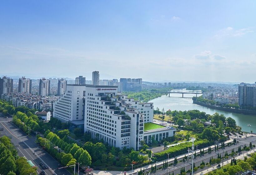 هتل Crowne Plaza Huangshan Yucheng, An Ihg