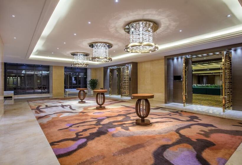 هتل Crowne Plaza Huangshan Yucheng, An Ihg