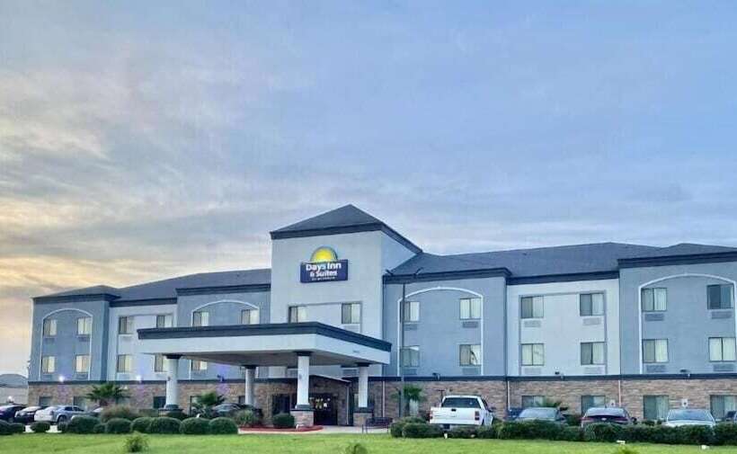 호텔 Days Inn & Suites By Wyndham Houston / West Energy Corridor