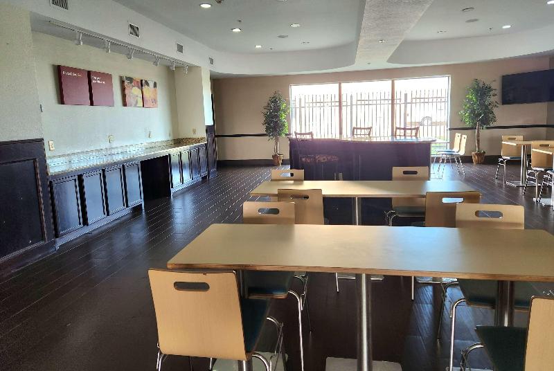 호텔 Days Inn & Suites By Wyndham Houston / West Energy Corridor