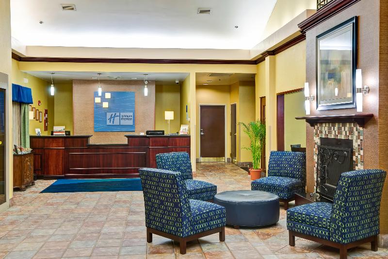 فندق Holiday Inn Express  & Suites Christiansburg