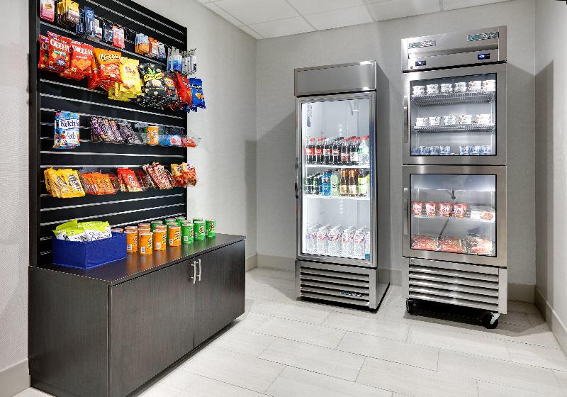 Holiday Inn Express Hotel & Suites Cleburne, An Ihg