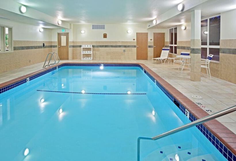 هتل Holiday Inn Express & Suites Lacey   Olympia, An Ihg