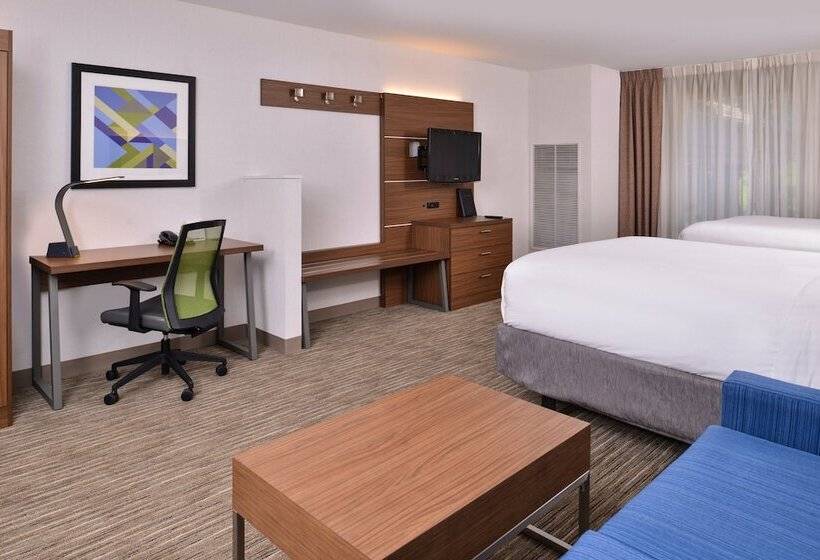 هتل Holiday Inn Express & Suites Lacey   Olympia, An Ihg