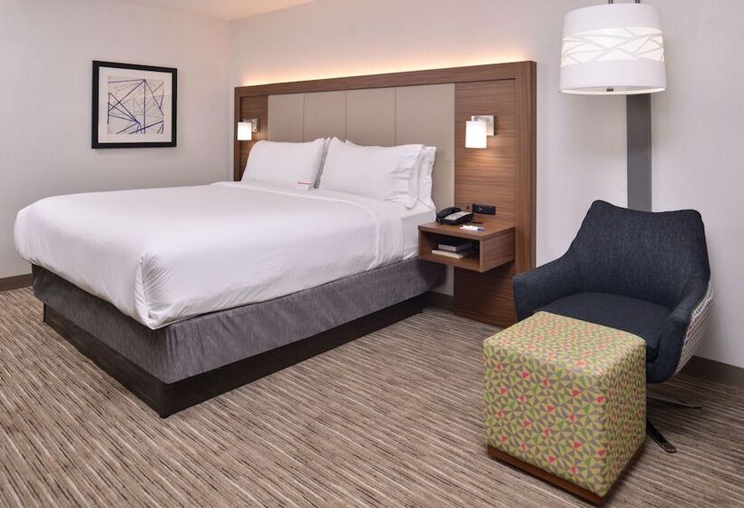 هتل Holiday Inn Express & Suites Lacey   Olympia, An Ihg