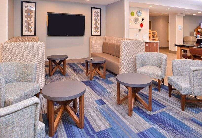 هتل Holiday Inn Express & Suites Lacey   Olympia, An Ihg