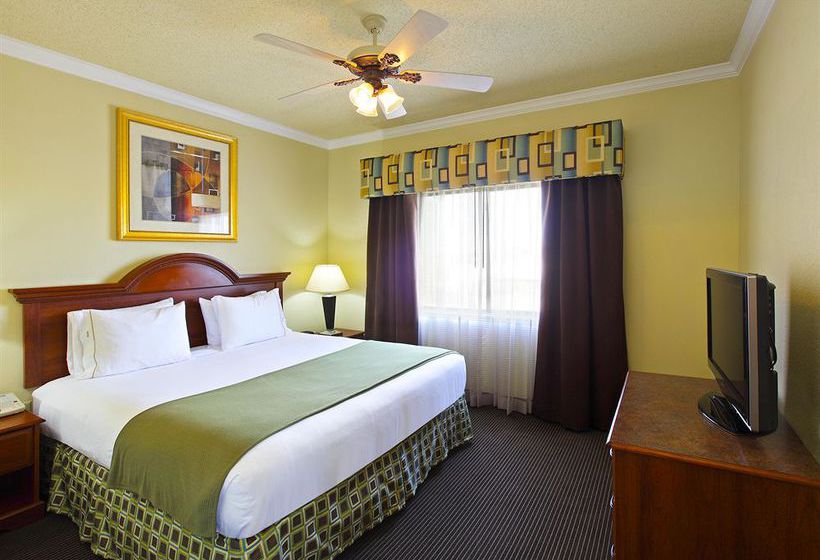 Holiday Inn Express Hotel & Suites Greenville, An Ihg
