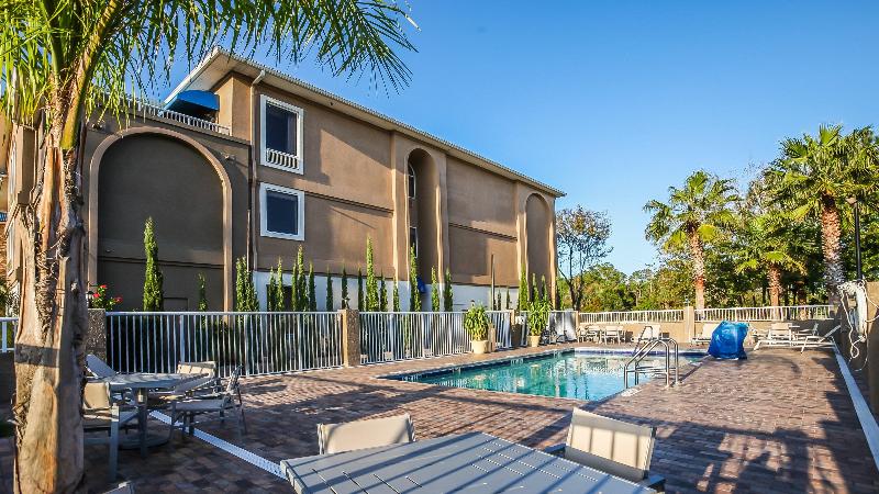 هتل Holiday Inn Express Daytona Beach   Speedway, An Ihg