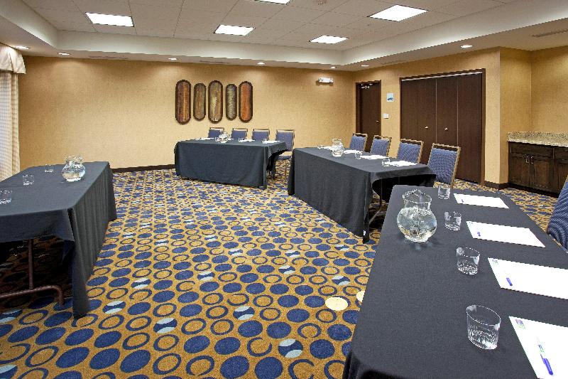 Отель Holiday Inn Express Richfield, An Ihg