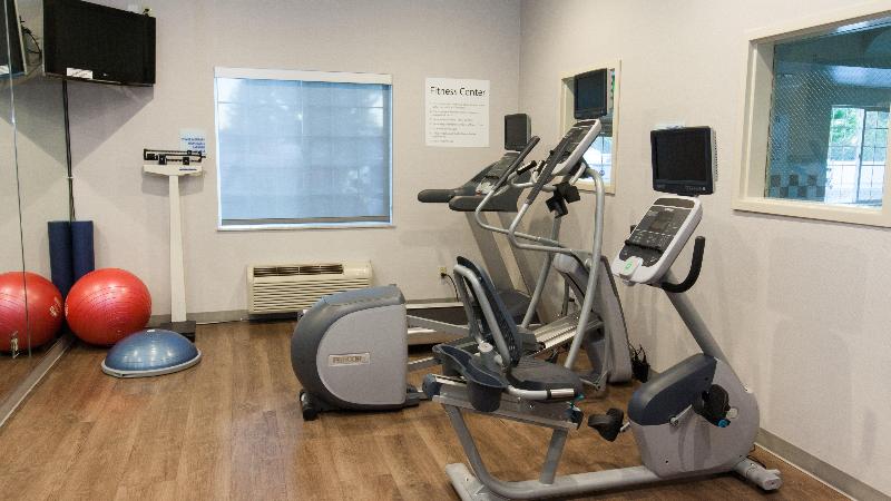 هتل Holiday Inn Express & Suites Cheney, An Ihg