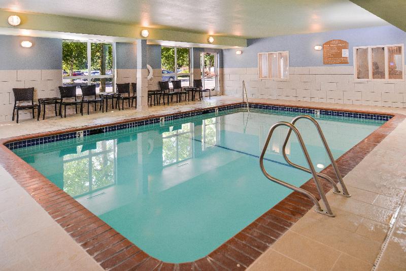 هتل Holiday Inn Express & Suites Lacey   Olympia, An Ihg
