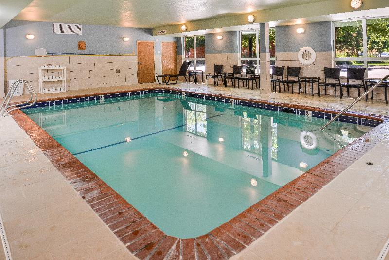هتل Holiday Inn Express & Suites Lacey   Olympia, An Ihg