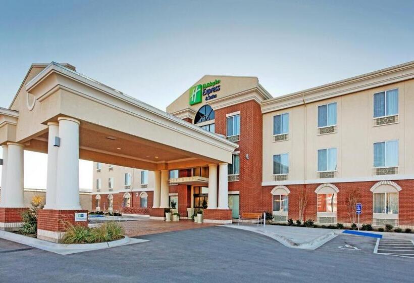 Отель Holiday Inn Express & Suites Ozona, An Ihg