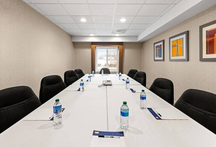 호텔 Holiday Inn Express And Suites Sumner, An Ihg
