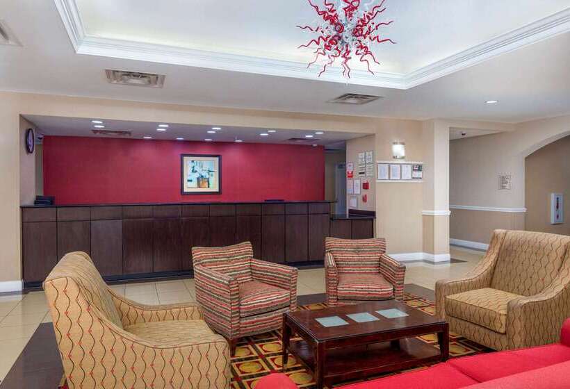 هتل La Quinta By Wyndham Macon West