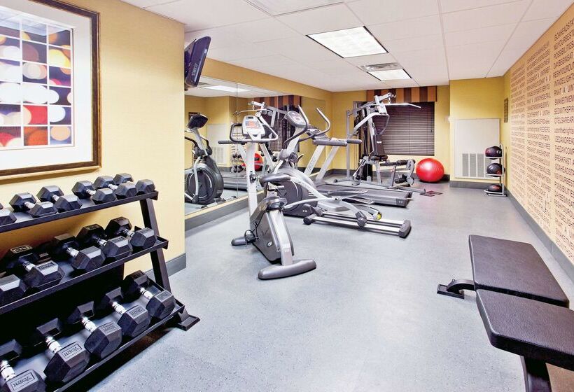 هتل La Quinta By Wyndham Warner Robins   Robins Afb