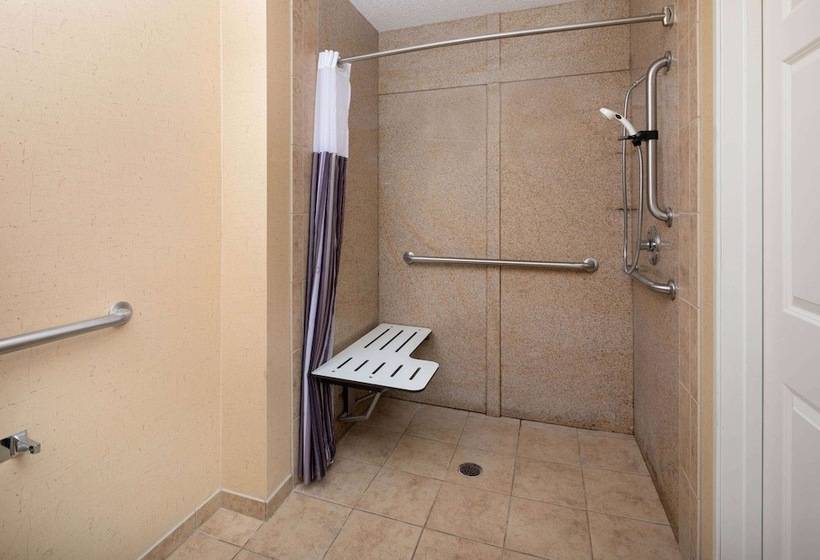 هتل La Quinta By Wyndham Warner Robins   Robins Afb