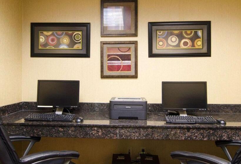 هتل Affordable Suites Of America Rogers   Bentonville