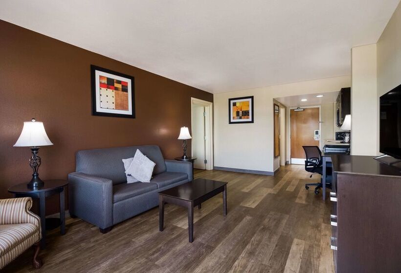 هتل Quality Inn & Suites