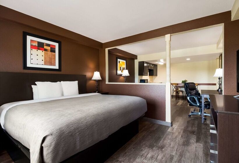 هتل Quality Inn & Suites