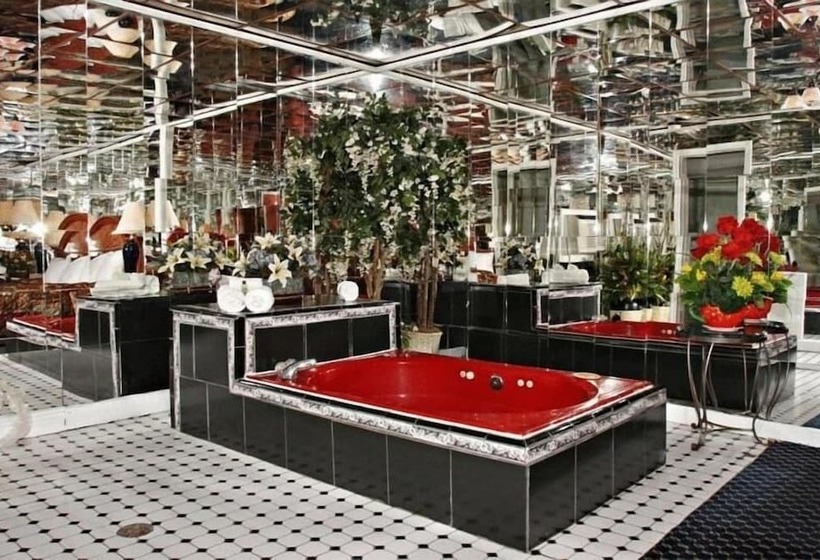 בית מלון כפרי Regal Inn & Suites