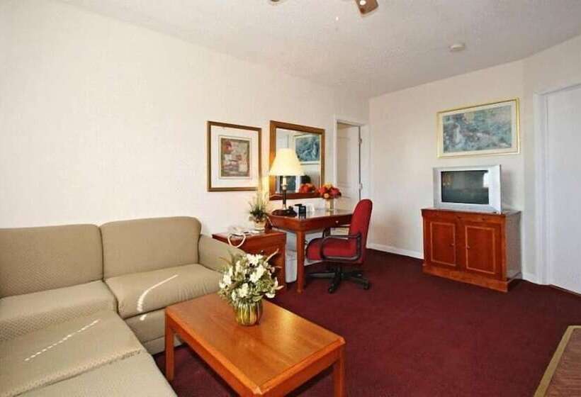 בית מלון כפרי Regal Inn & Suites