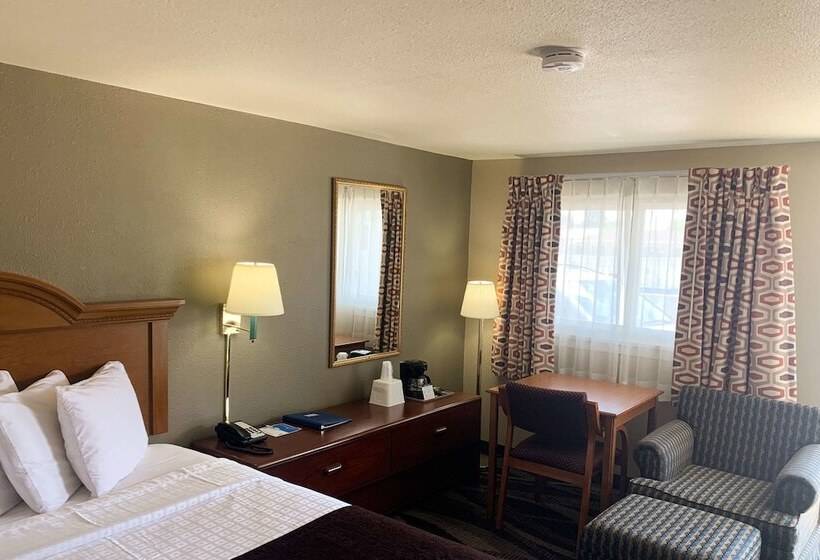 בית מלון כפרי Rodeway Inn & Suites Sheridan
