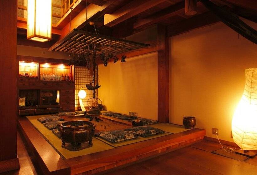 فندق Ryokan Hanaougi Bettei Iiyama