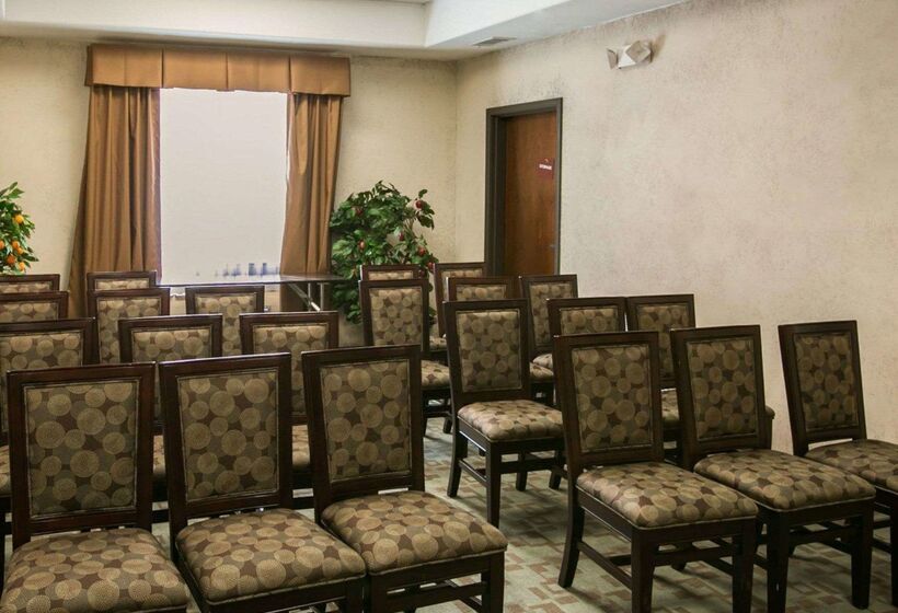 هتل Sleep Inn & Suites Hwy 290 Nw Freeway