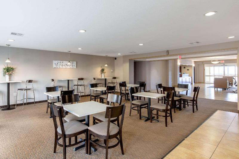 هتل Sleep Inn & Suites Near Fort Cavazos