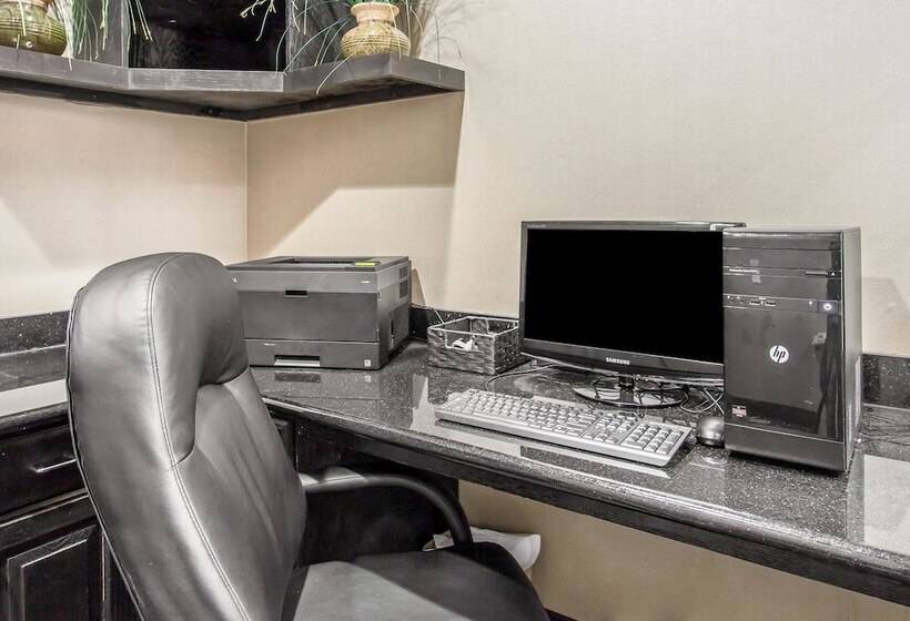 هتل Sleep Inn & Suites West Medical Center