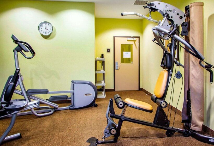 فندق Suburban Studios Cedar Falls