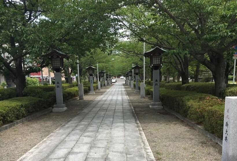 בית מלון כפרי Toyoko Inn Shin-Yatsushiro Ekimae